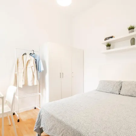 Hostel Balmes Private Barcelona
