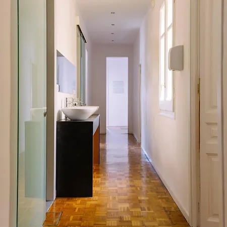 Balmes Private Hostal