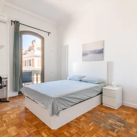 Hostal Balmes Private